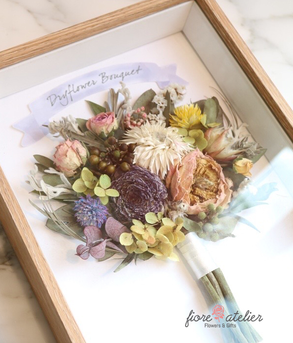 Dried Flower Bouquet Frame 001